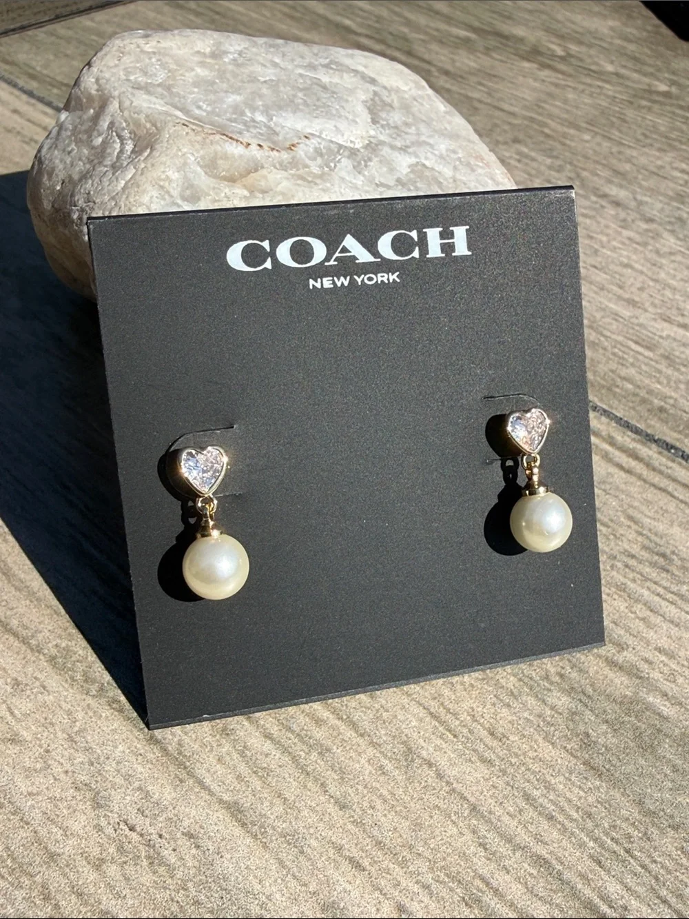 NWT Coach Gold Heart Crystal and Pearl Drop Earrings - Picture 3 of 4